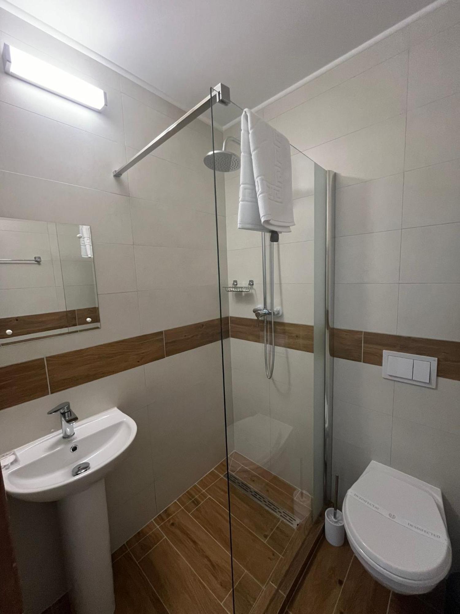 Hotel Kilometru108 Leordina Esterno foto