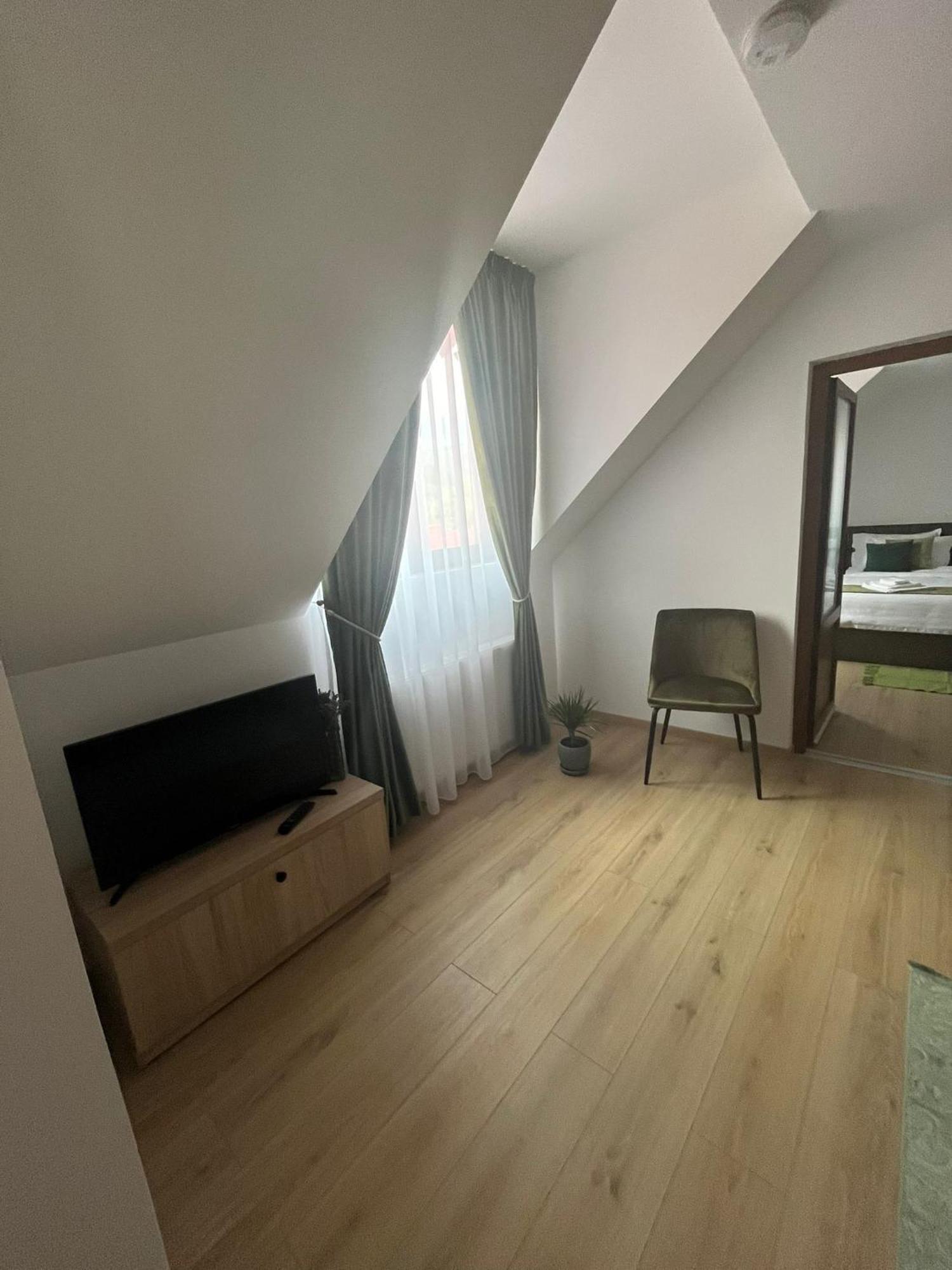 Hotel Kilometru108 Leordina Esterno foto