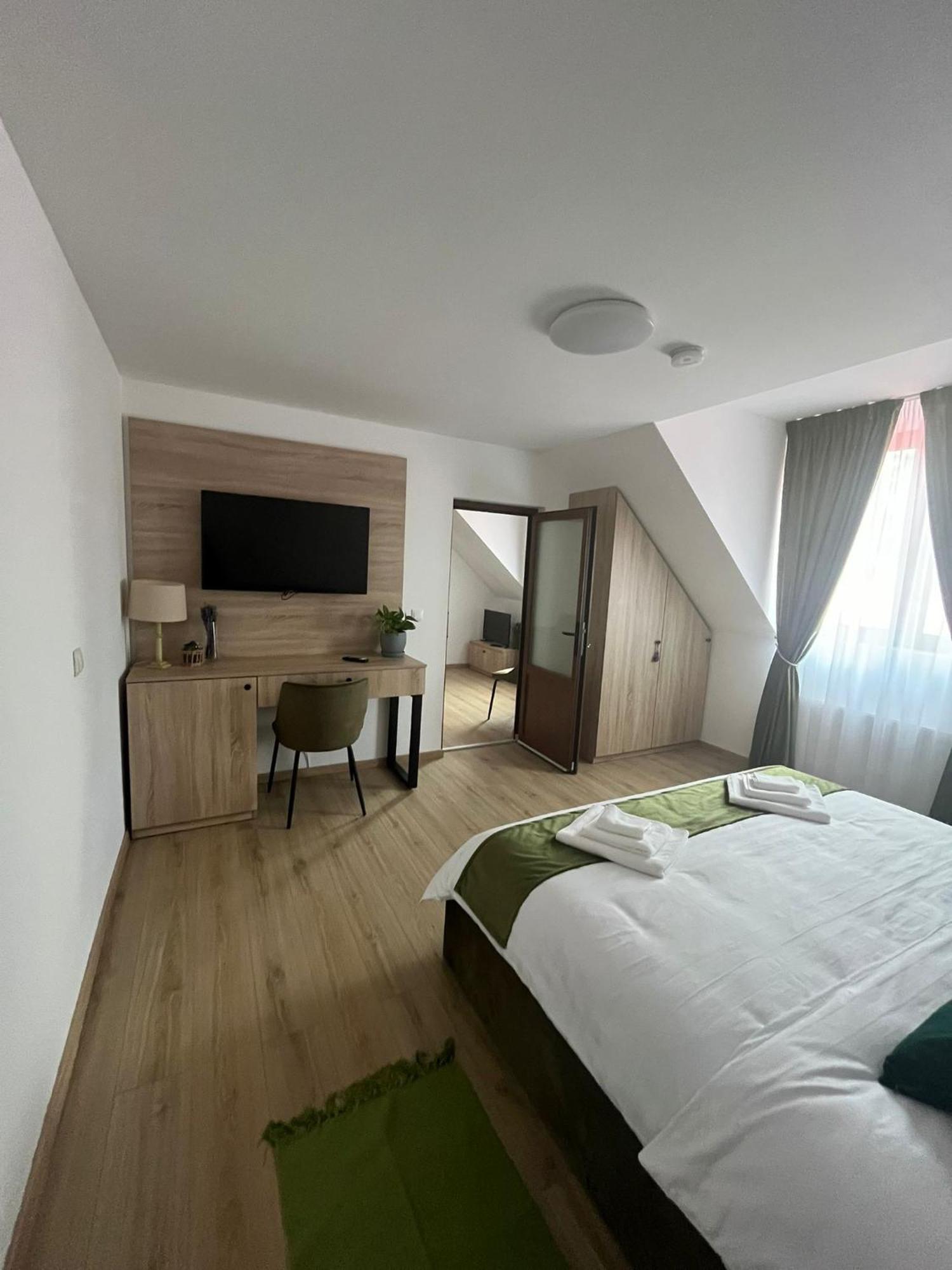 Hotel Kilometru108 Leordina Esterno foto