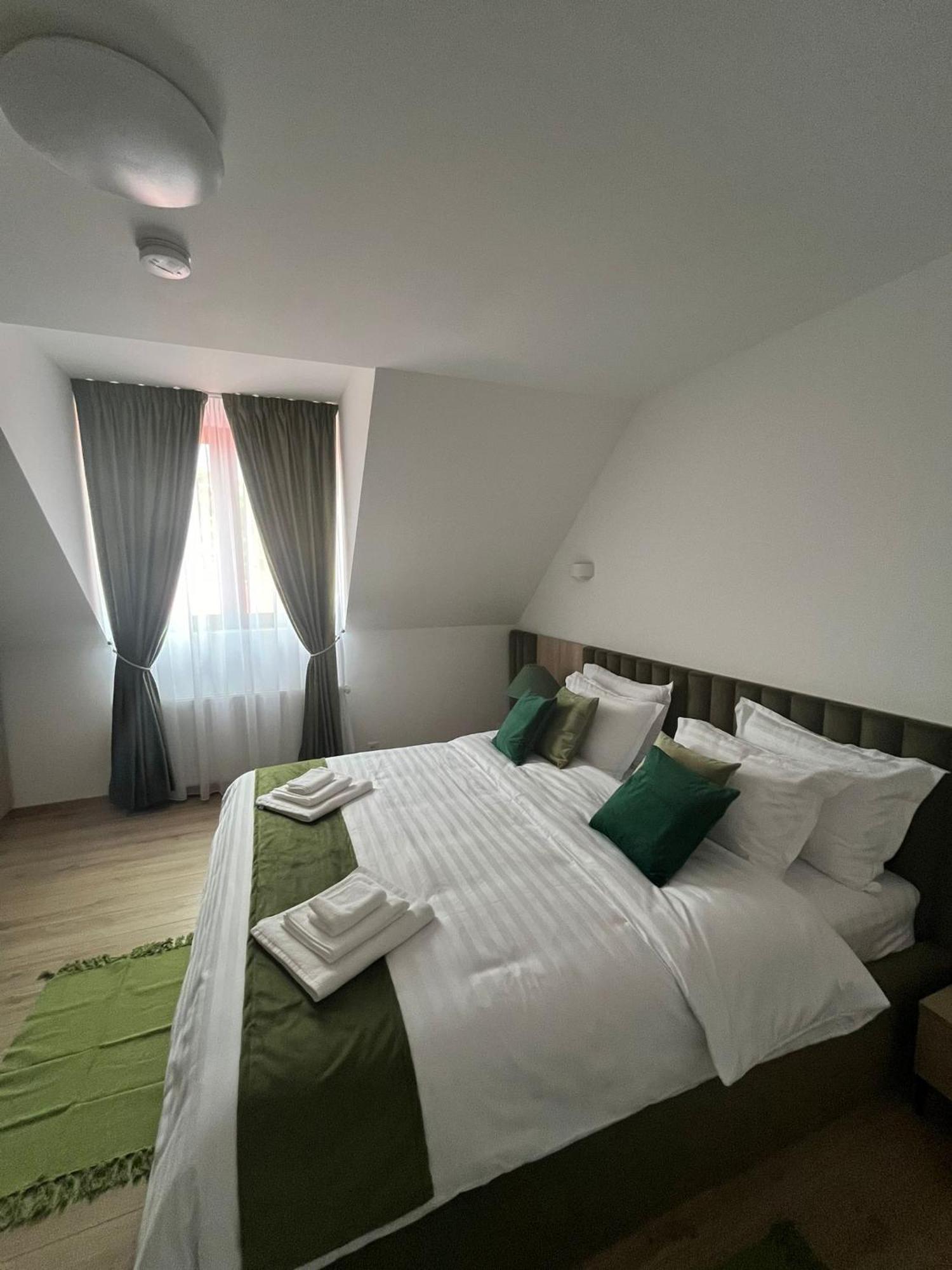 Hotel Kilometru108 Leordina Esterno foto