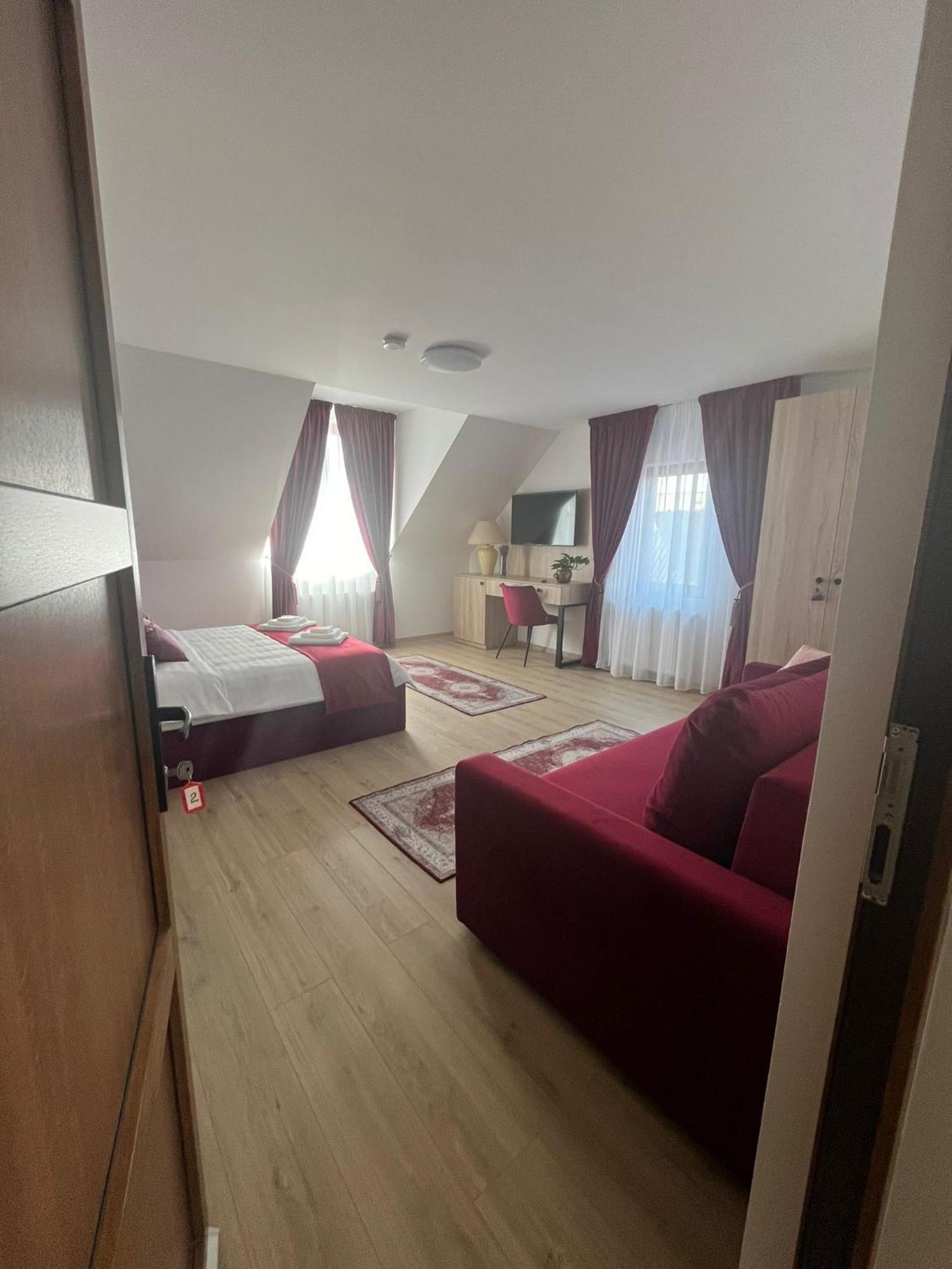Hotel Kilometru108 Leordina Esterno foto